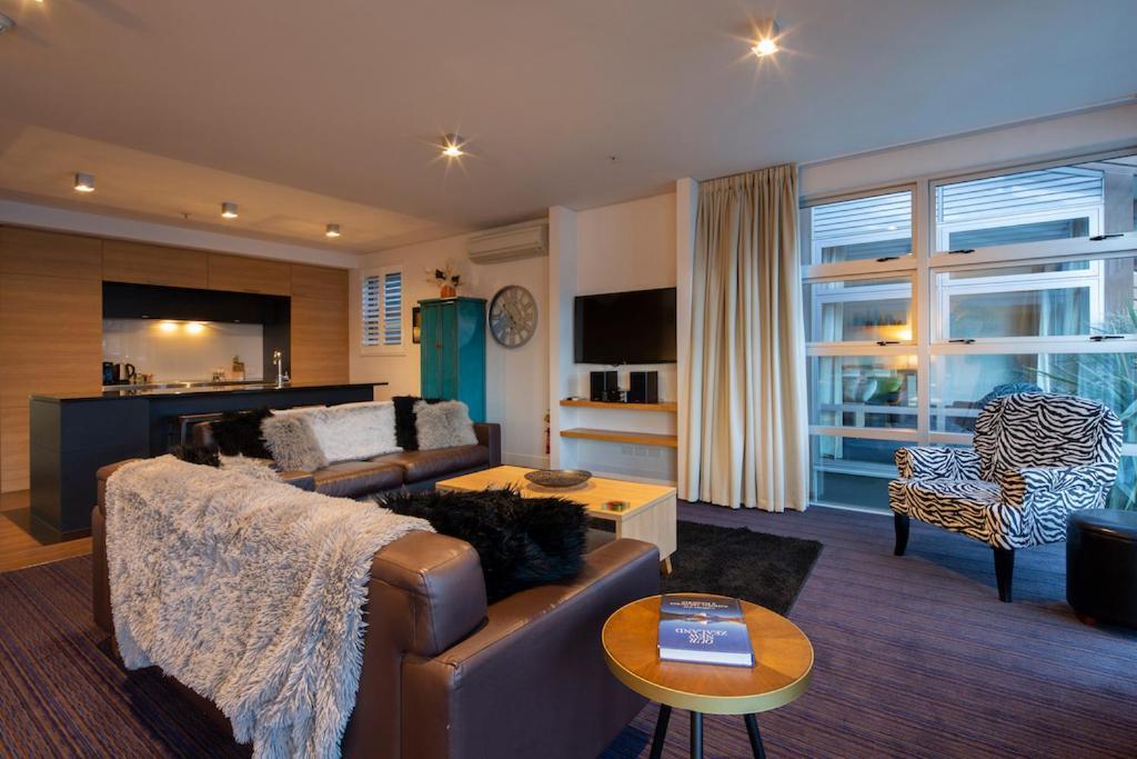 Absolute Lakefront Location - 3 Bedroom Apartment Distretto di Distretto di Queenstown Esterno foto